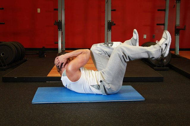 Bicycle Crunches – end position
