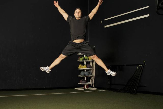Jumping Jacks / Star Jumps – end position